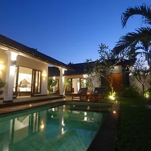  Villa In Central Indonesia